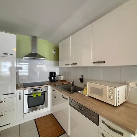 Apartmán Avec Garage A 2 Min De La Plage, Balcon, Wifi, Proche Commerces - Fr-1-197-188 *