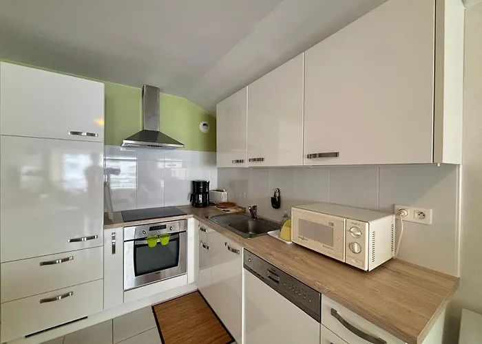 Apartmán Avec Garage A 2 Min De La Plage, Balcon, Wifi, Proche Commerces - Fr-1-197-188 *