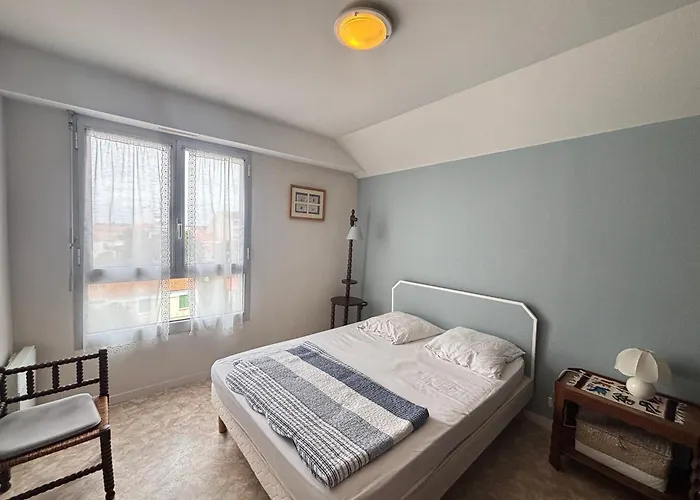 Avec Garage A 2 Min De La Plage, Balcon, Wifi, Proche Commerces - Fr-1-197-188 Apartmán