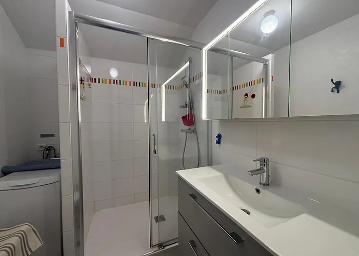 Avec Garage A 2 Min De La Plage, Balcon, Wifi, Proche Commerces - Fr-1-197-188 * Les Sables-dʼOlonne