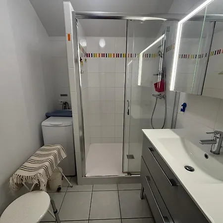 Avec Garage A 2 Min De La Plage, Balcon, Wifi, Proche Commerces - Fr-1-197-188 Les Sables-dʼOlonne