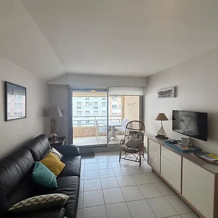 Apartment Avec Garage A 2 Min De La Plage, Balcon, Wifi, Proche Commerces - Fr-1-197-188