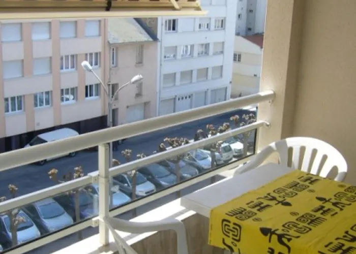 Avec Garage A 2 Min De La Plage, Balcon, Wifi, Proche Commerces - Fr-1-197-188 莱萨布勒-多洛讷